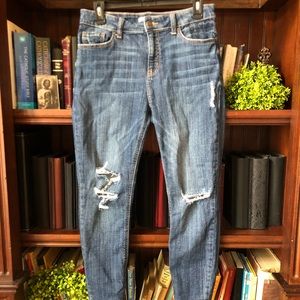 Distressed Jean Legging